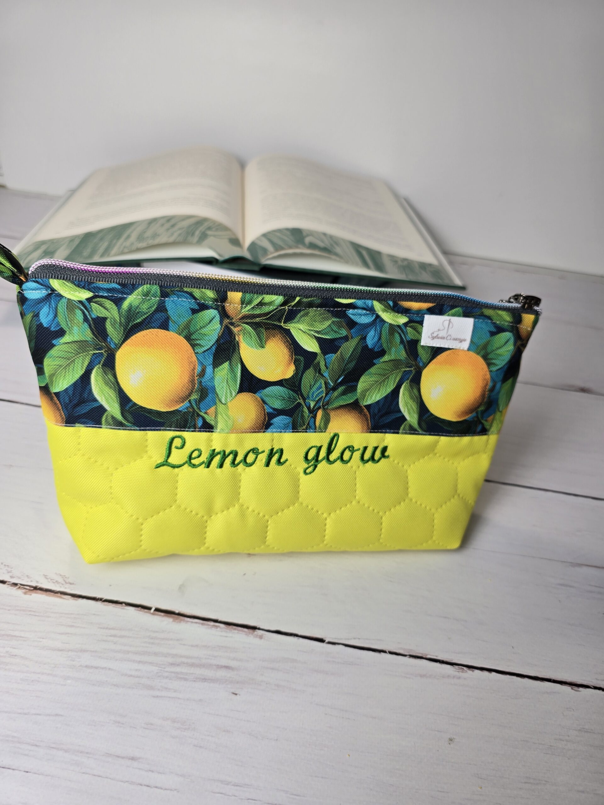 Kosmetyczka "Lemon glow"